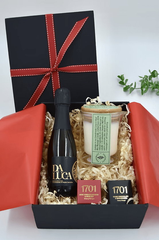 QUIET LUXURY GIFT BOX